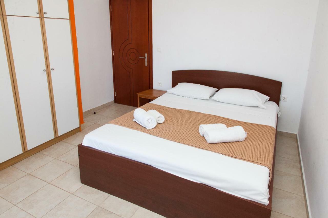 Karthean Villas Ioulis Buitenkant foto